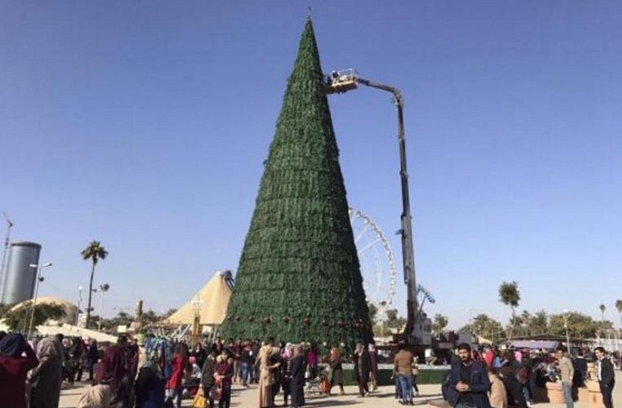 Muslim businessman buys giant Christmas tree to show solidarity with Christians